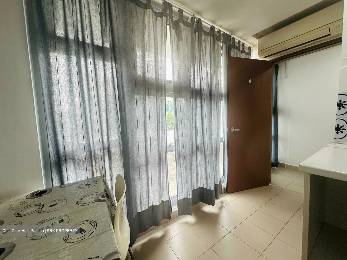 Changi Road (D14), Shop House #474311481